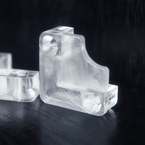 Glass corner support